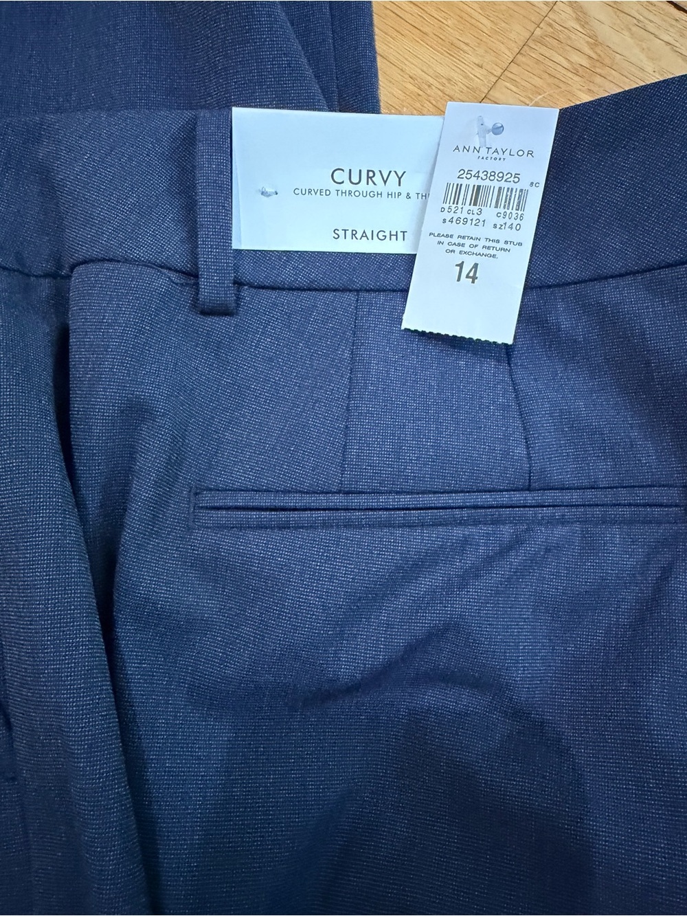 Ann Taylor Women’s Navy Flat-Front Dress Pants NWT
